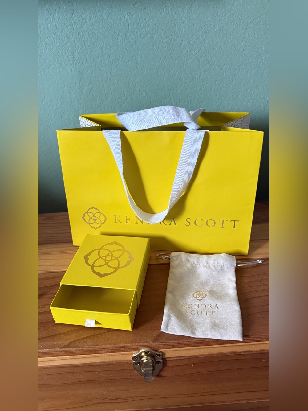 Authentic Kendra Scott Open Cuff Bracelet Gift Bag Box Pouch Bundle Opal